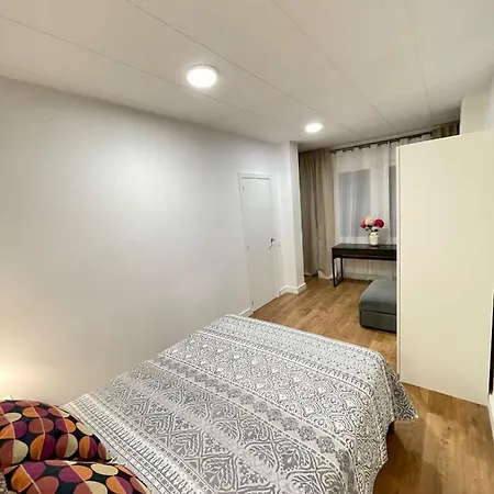 Valencia Bed & Breakfast *